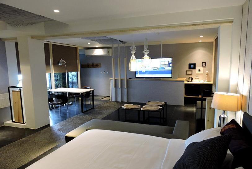 Roppongi Motel - Dalian Pingtung 외부 사진