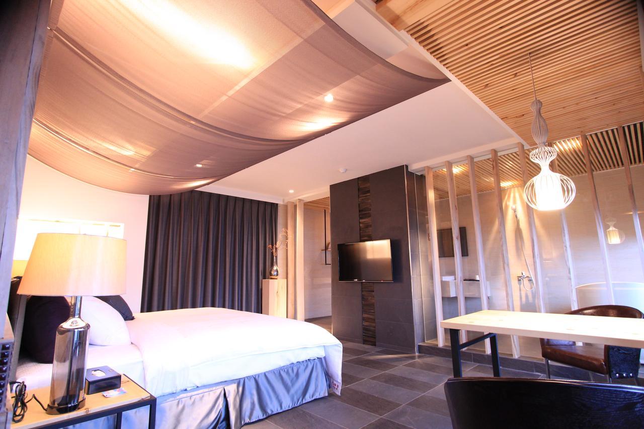 Roppongi Motel - Dalian Pingtung 외부 사진